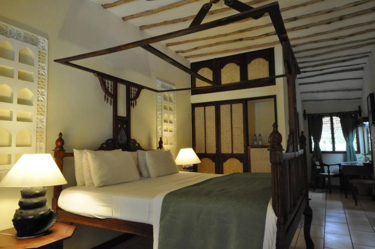 Kilifi Bay Beach Resort Esterno foto